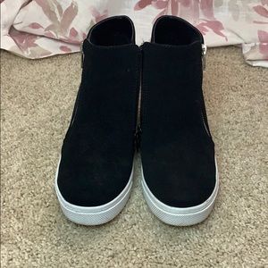 Black Wedge Sneakers Sz 9